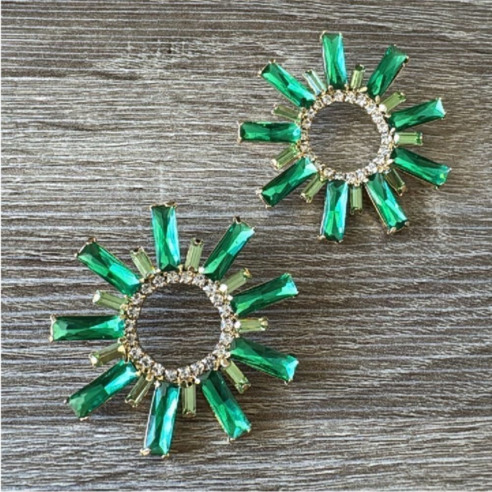 Statement green earrings N359